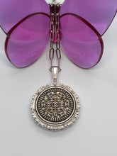Load image into Gallery viewer, #411 Vintage Couture Necklace 32mm
