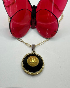 #672 Vintage Couture Necklace 22mm