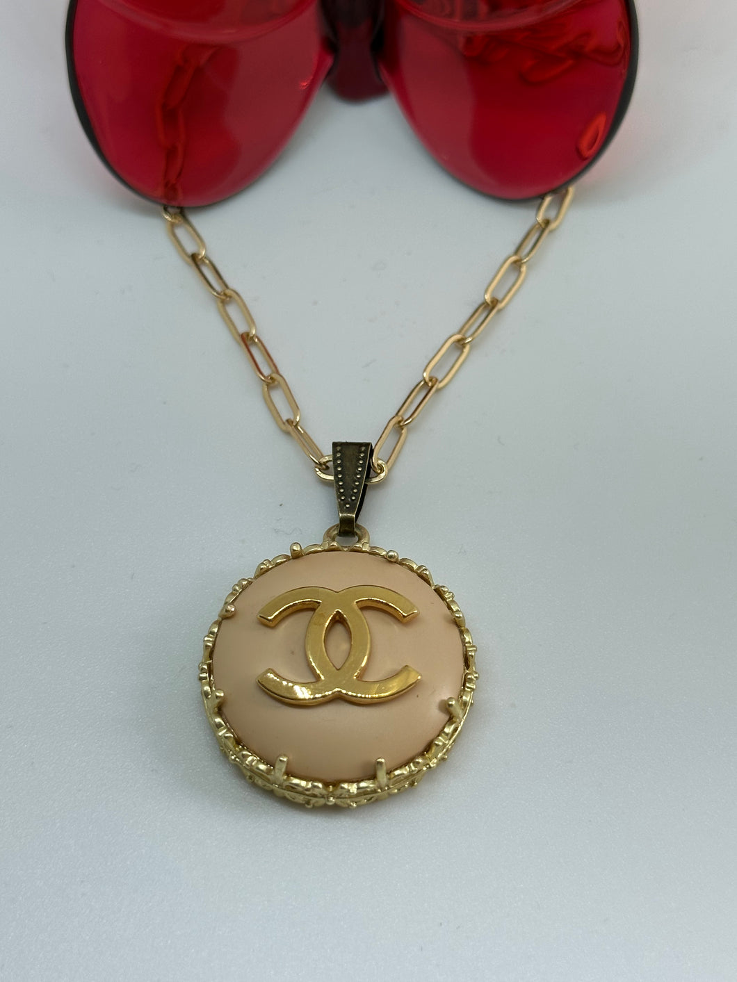 #643 Vintage Couture Necklace 28mm