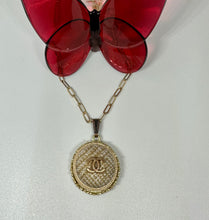 Load image into Gallery viewer, #659 Vintage Couture Necklace 26mm,23mm,26mm