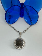 Load image into Gallery viewer, #109 Vintage Couture Necklace 21mm