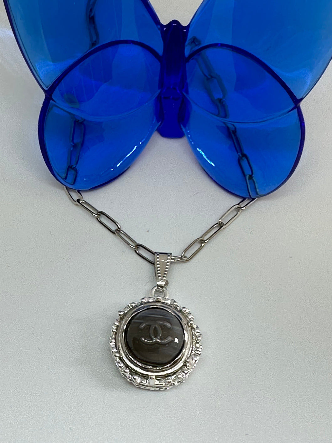 #109 Vintage Couture Necklace 21mm