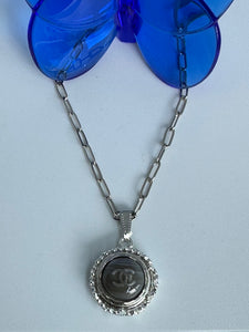 #109 Vintage Couture Necklace 21mm