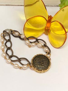 #373 Vintage Couture Bracelet 28mm