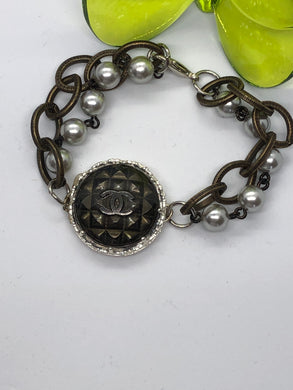 #374 Vintage Couture Bracelet 28mm