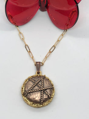 #161 Vintage Couture Necklace 28mm