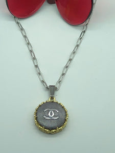 #496 Vintage Couture Necklace 23mm