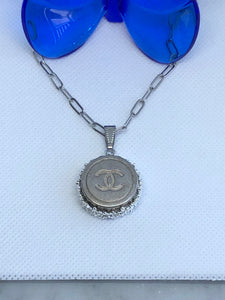 #587 Vintage Couture Necklace 23mm