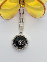 Load image into Gallery viewer, #23 Vintage Couture Necklace 23mm