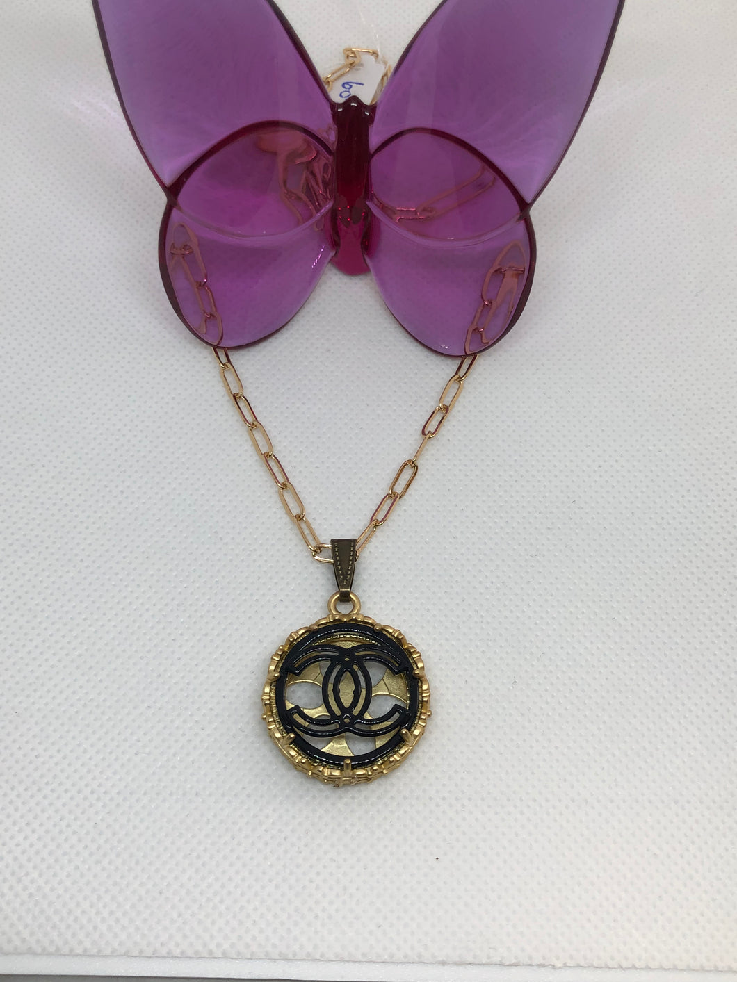 #609 Vintage Couture Necklace 26mm
