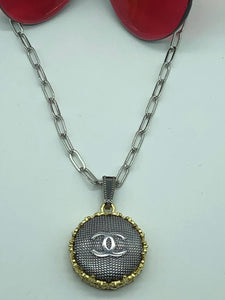 #496 Vintage Couture Necklace 23mm
