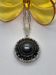 #139 Vintage Couture Necklace 28mm