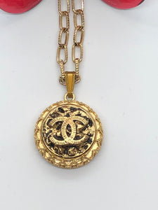 #318 Vintage Couture Necklace 26mm