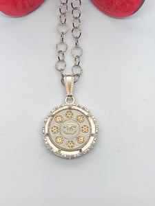 #125 Vintage Couture Necklace 23mm