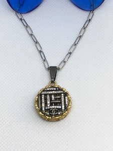 #595 Vintage Couture Necklace 21mm