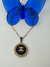 Load image into Gallery viewer, #642 Vintage Couture Necklace 26mm