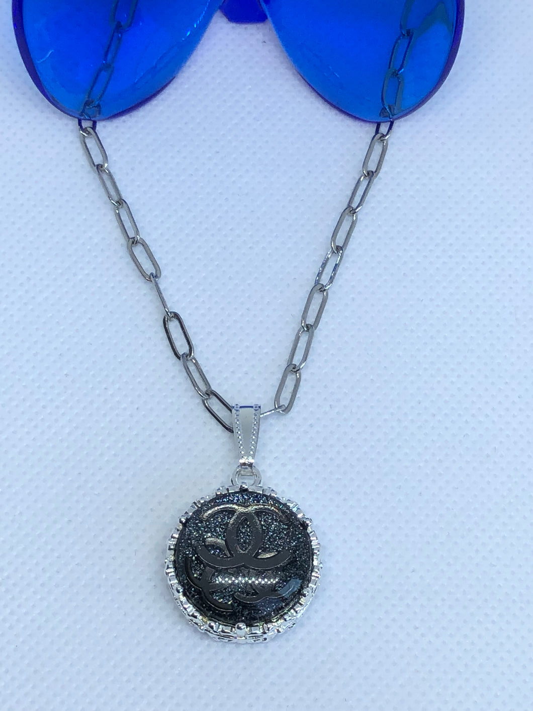 #590 Vintage Couture Necklace 21mm
