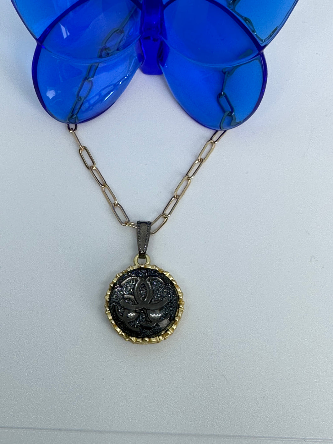 #591 Vintage Couture Necklace 22mm