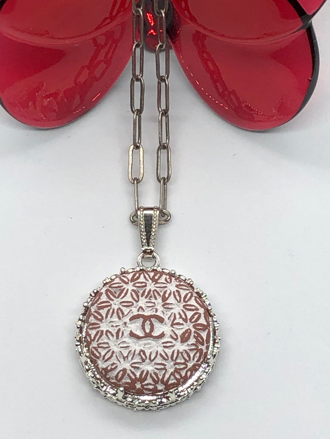#74 Vintage Couture Necklace 28mm