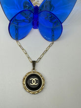 Load image into Gallery viewer, #642 Vintage Couture Necklace 26mm
