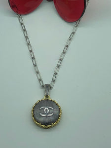 #496 Vintage Couture Necklace 23mm