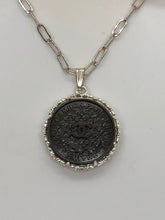 Load image into Gallery viewer, #115 Vintage Couture Necklace 28mm