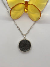 Load image into Gallery viewer, #115 Vintage Couture Necklace 28mm