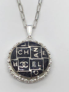 #466 Vintage Couture Necklace 28mm