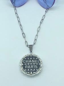 #539 Vintage Couture Necklace 30mm