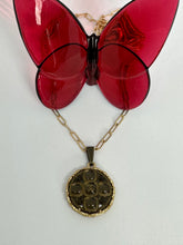 Load image into Gallery viewer, #633 Vintage Couture Necklace 26mm
