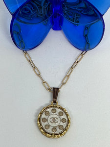 #126 Vintage Couture Necklace 23mm