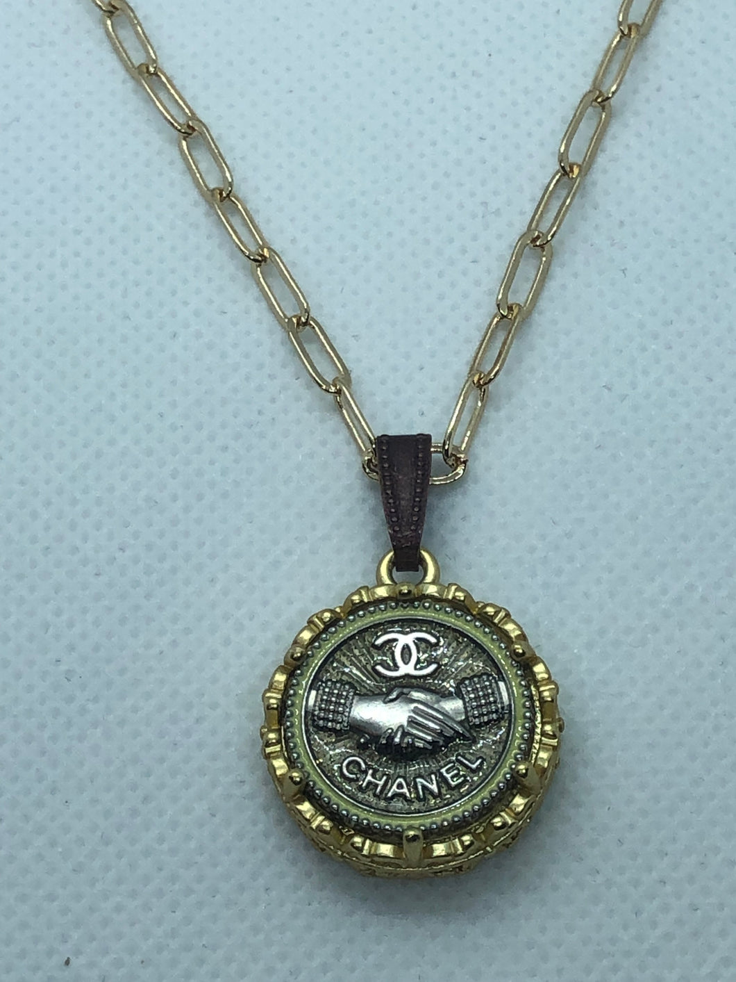 #311 Vintage Couture Necklace 18mm