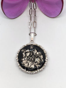 #422 Vintage Couture Necklace 32mm