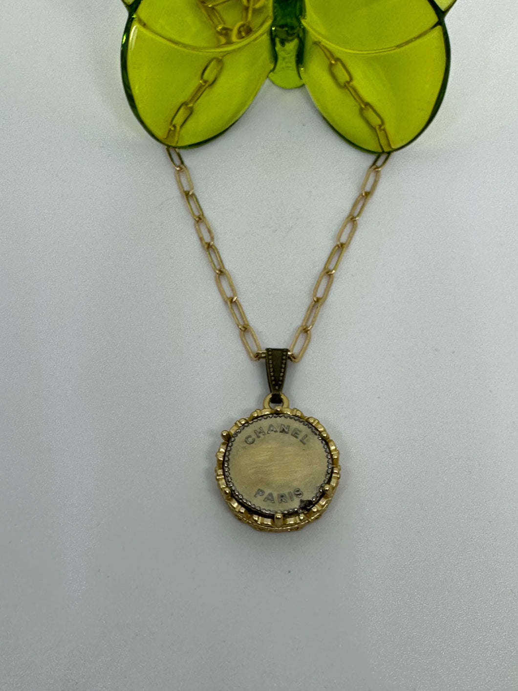 #628 Vintage Couture Necklace 22mm