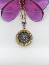 Load image into Gallery viewer, #428 Vintage Couture Necklace 26mm