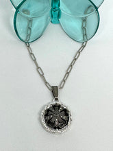 Load image into Gallery viewer, #254 Vintage Couture Necklace 22mm