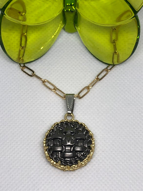 #573 Vintage Couture Necklace 23mm