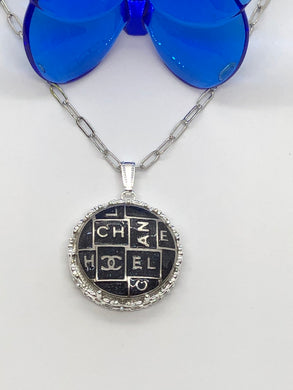 #466 Vintage Couture Necklace 28mm