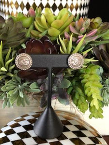 #189 Vintage Couture Earrings 16mm